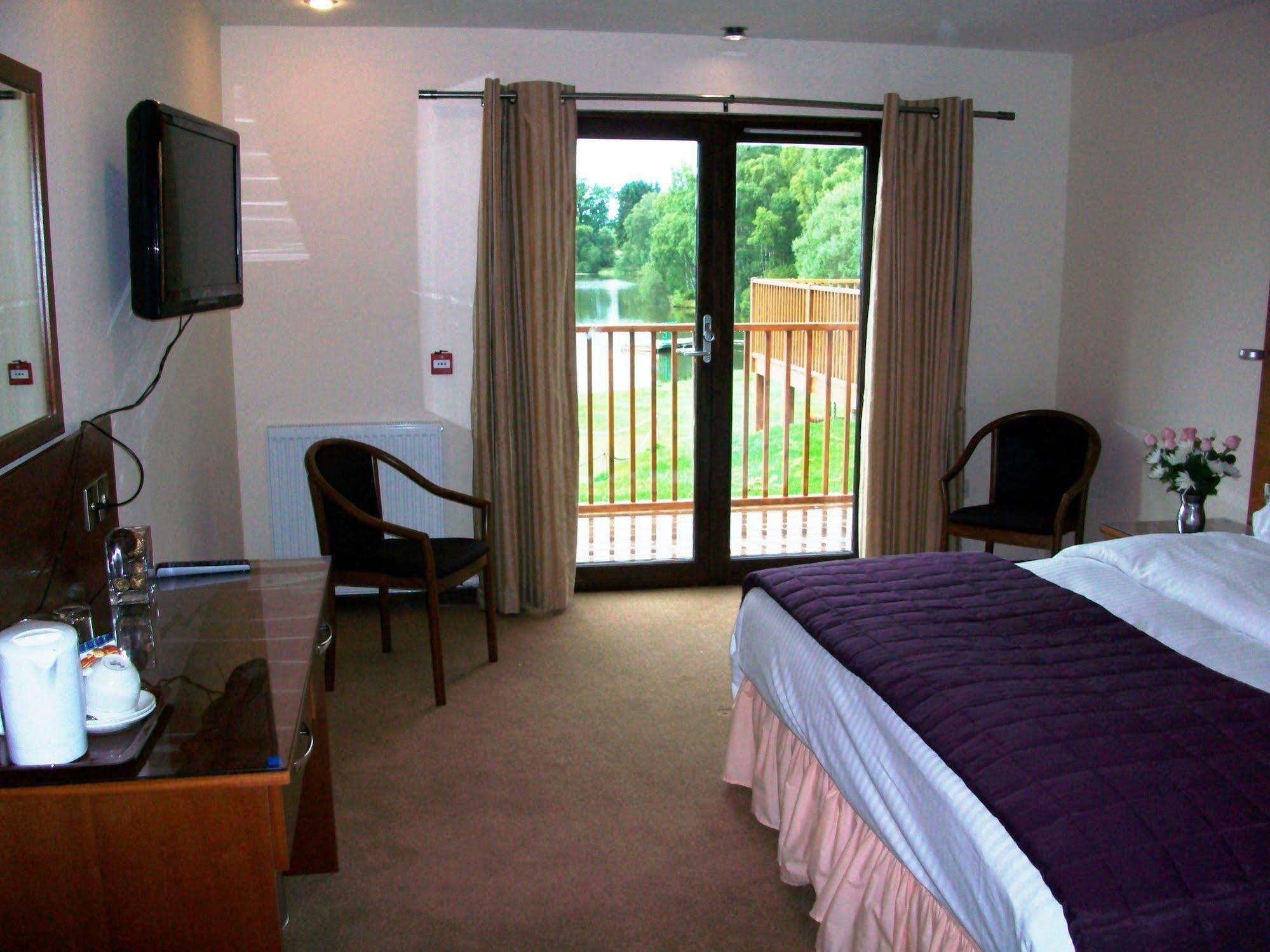 The Lodge On The Loch Aboyne Exterior foto